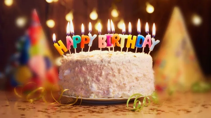 90 frases de feliz aniversário com imagens