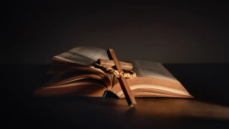 Frases bíblicas de Páscoa: 40 versículos e salmos com imagens