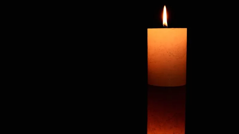 Luto por uma prima: 25 mensagens de lembrança eterna